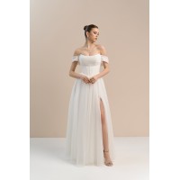 Свадебное платье с открытыми плечами и пышной юбкой P0518
